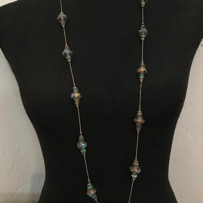 Beautiful vintage wedding cake glass bead necklace