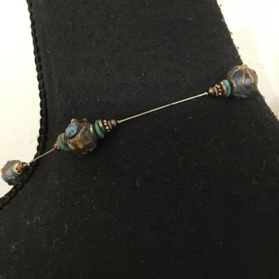 Beautiful vintage wedding cake glass bead necklace