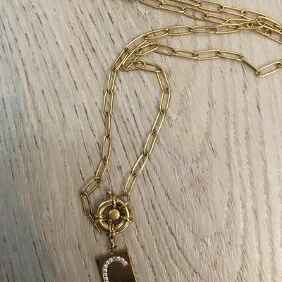 Beautiful stainless steel crystal rhinestone letter C toggle fashion necklace