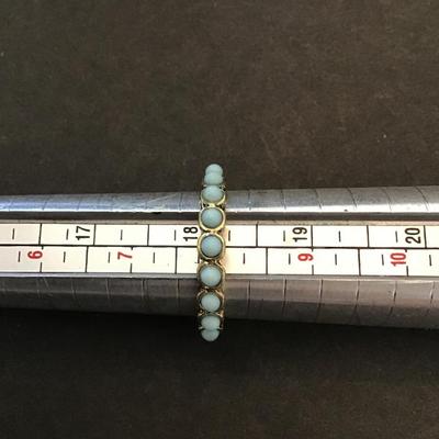 Very nice vintage, fashion statement ring