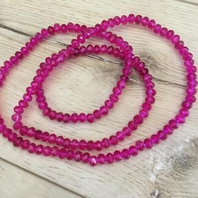 Beautiful, hot pink, purple glass bead necklace