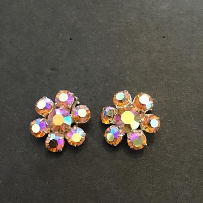 Beautiful vintage, A.B. rhinestone earrings