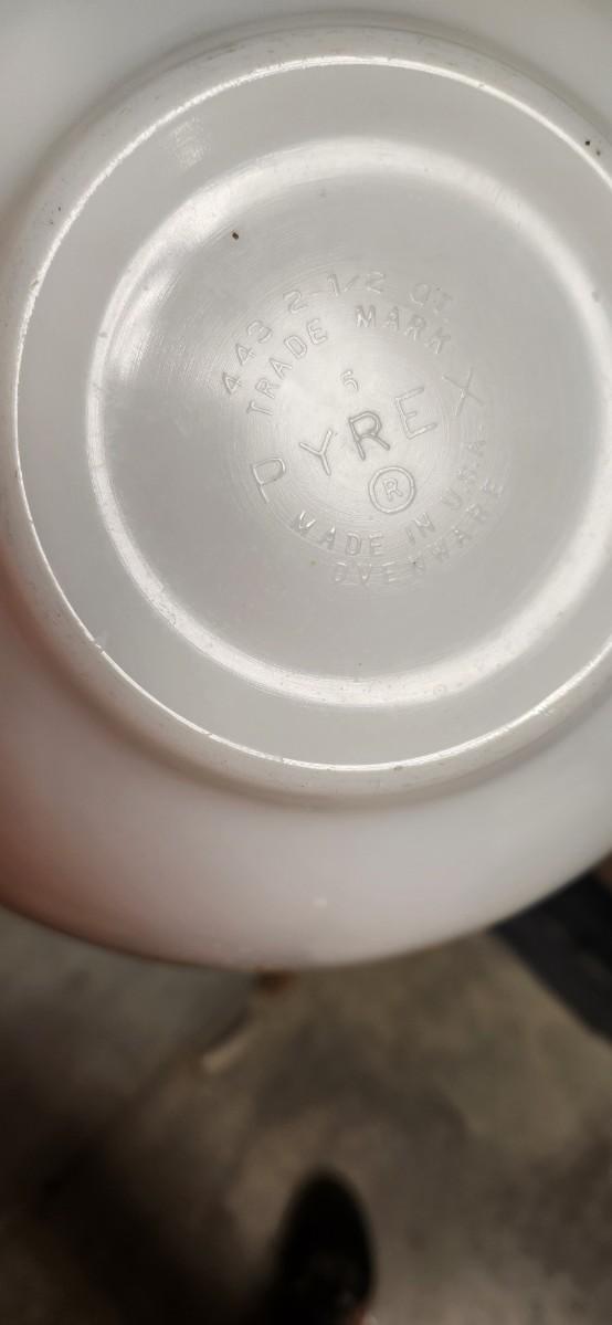 Sale Photo Thumbnail #11: Dishwasher damaged yellow 403 bowl. Note the damage. Butterfly gold Cinderella bowl set. Some damage on that 442 but it is a first generation.