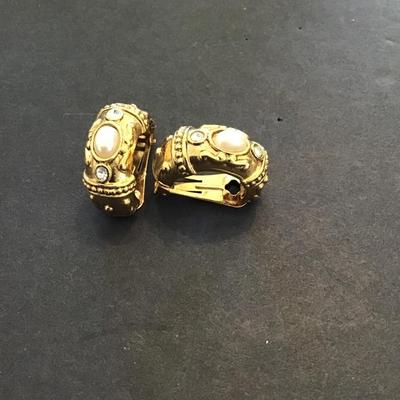 Beautiful, vintage premier, design, fashion, statement earrings