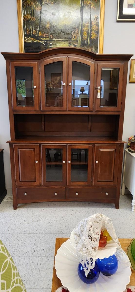 Sale Photo Thumbnail #15: Gorgeous Richardson Bros China Hutch. Beveled glass in the doors, plate rail on the glass shelves, 2 lights. Purchased at Home furniture. 2 pieces but bring help to load!!