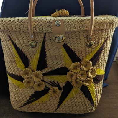 Sale Photo Thumbnail #360