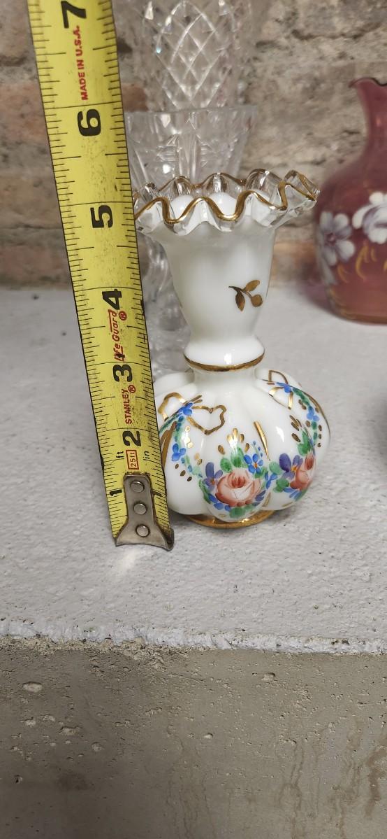 Sale Photo Thumbnail #60: A mess of glassware. Some really nice pieces and some as is pieces. Look at the pictures closely please