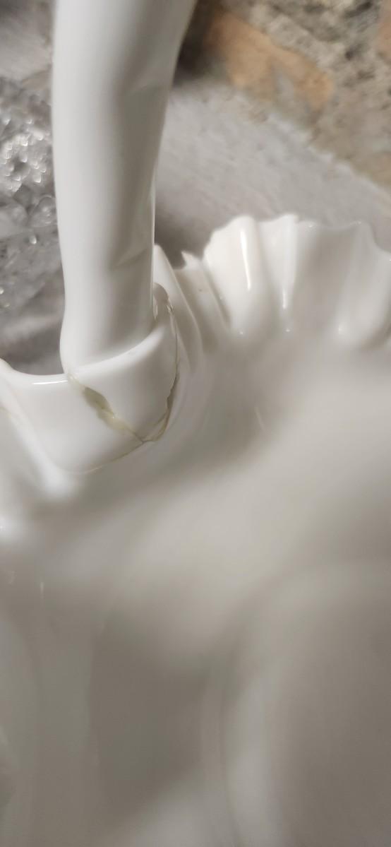 Sale Photo Thumbnail #71: A mess of glassware. Some really nice pieces and some as is pieces. Look at the pictures closely please