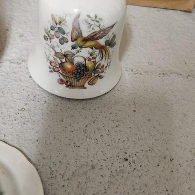 Teacups, saucers and more pretties