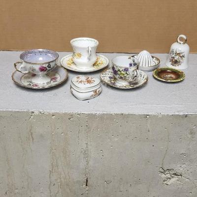 Teacups, saucers and more pretties