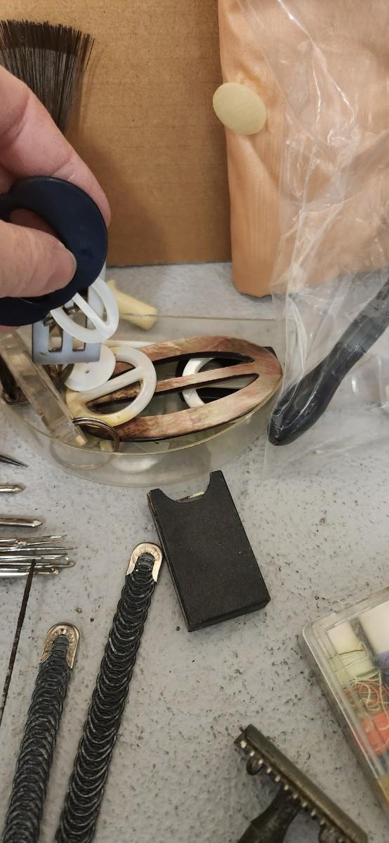 Sale Photo Thumbnail #125: Idk it seemed to kind of all go together until I need to write a description. The buckles!!!