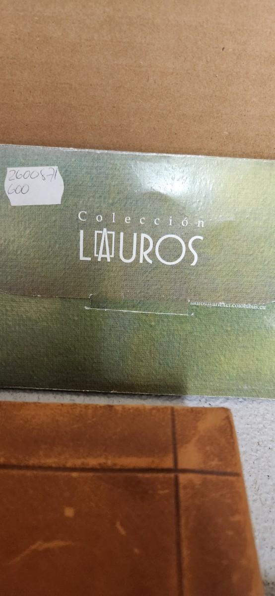 Sale Photo Thumbnail #170: Neat old leather box, old readers digest and magazines etc