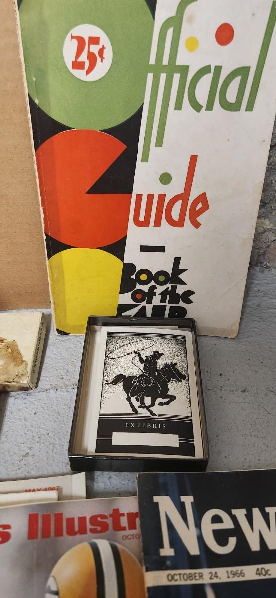 Sale Photo Thumbnail #167: Neat old leather box, old readers digest and magazines etc