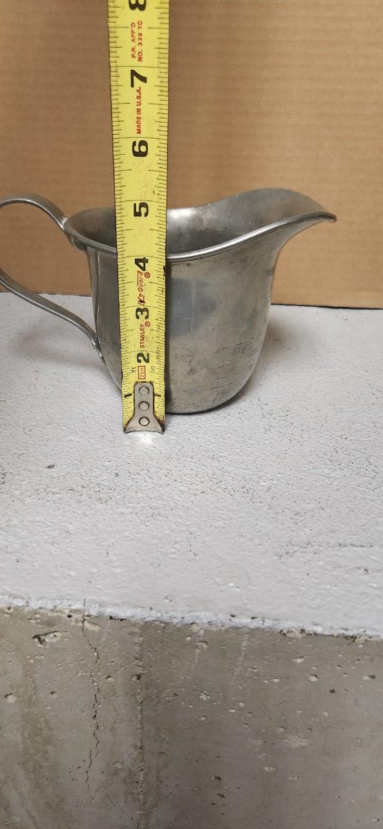 Sale Photo Thumbnail #208: I really like the ice bucket...