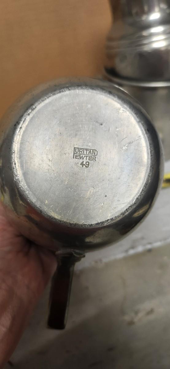 Sale Photo Thumbnail #209: I really like the ice bucket...