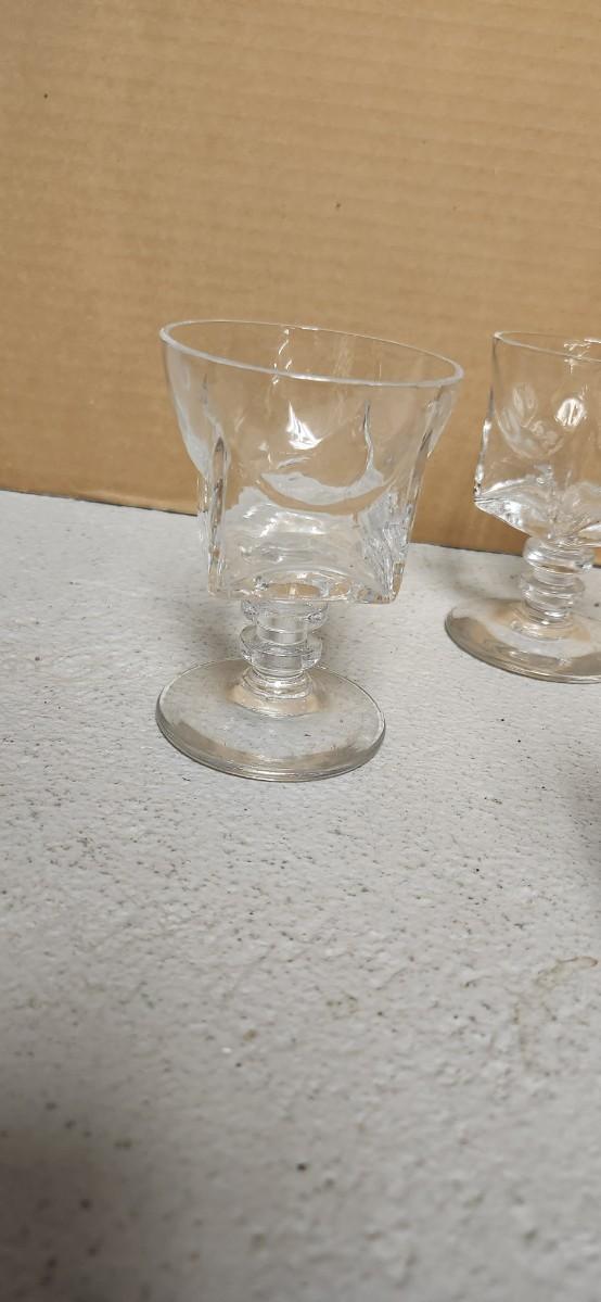 Sale Photo Thumbnail #211: 5 amber Seneca driftwood tumblers and 4 awesome cube glasses...one is chippy