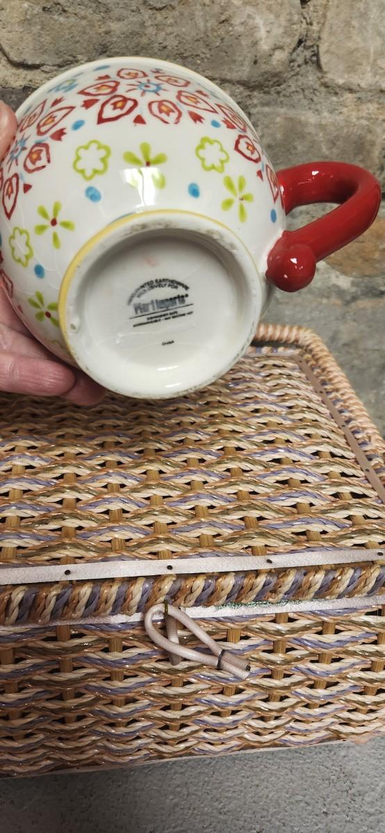 Sale Photo Thumbnail #246: Sewing box, pioneer woman bowl and more