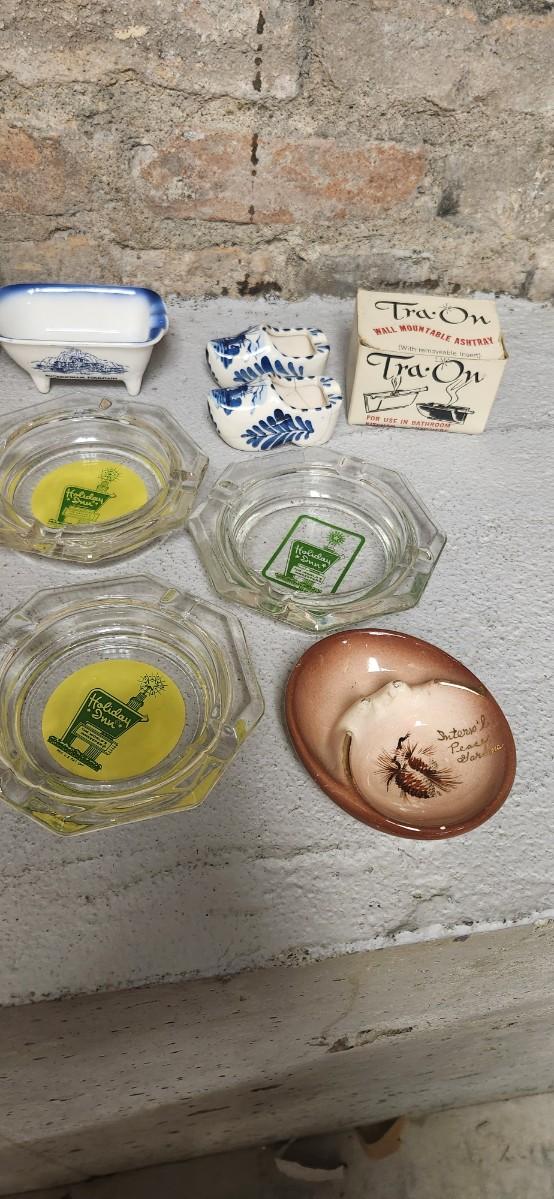 Sale Photo Thumbnail #274: I can just about smell those hotel rooms!!!