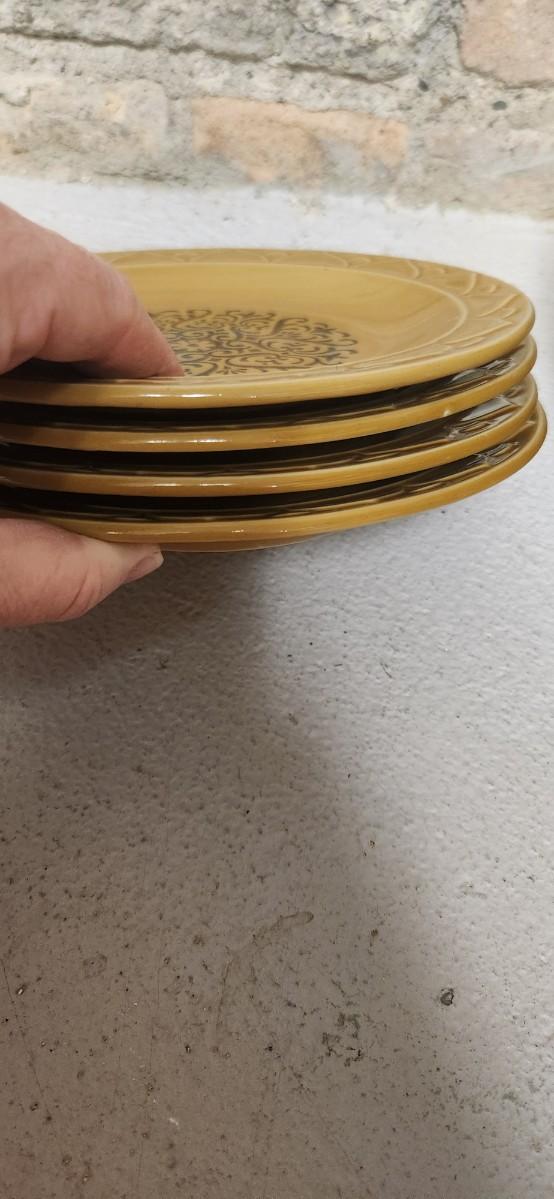 Sale Photo Thumbnail #318: Misc pieces of Golden Seville Dishes