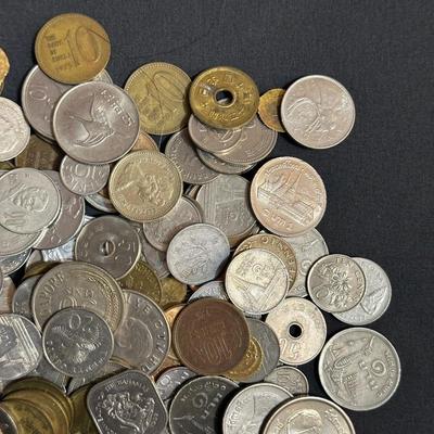 FOREIGN COINS FROM AROUND THE WORLD