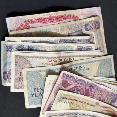 FOREIGN CURRENCY FROM AROUND THE WORLD