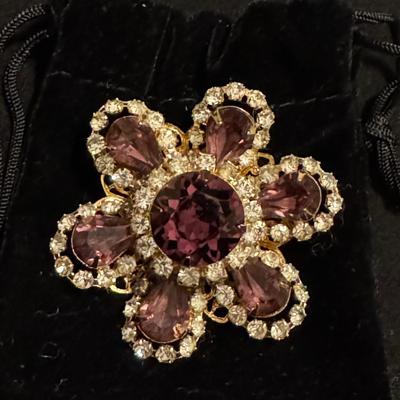 Beautiful Vintage Vendome Brooch