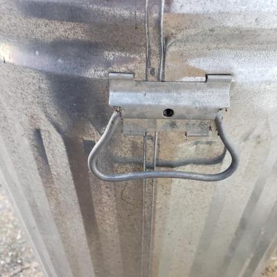 Rubbermaid, Toter, Metal Trash Cans and More (G-KD)