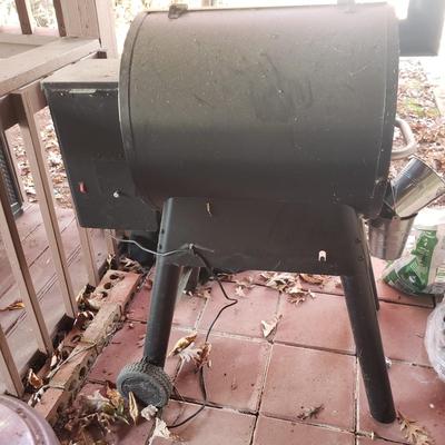 Traeger Pellet Grill and Accessories (BD-KD)