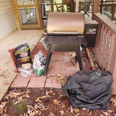 Traeger Pellet Grill and Accessories (BD-KD)