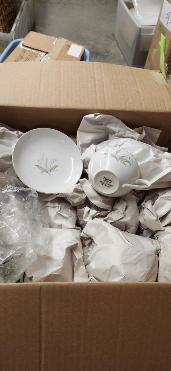 Sale Photo Thumbnail #334: I didn't take the time to unwrap and verify what was written on the tag but this consignor is very organized and precise.