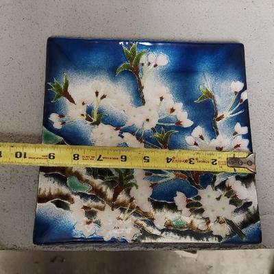 Asian decor - cracked glass