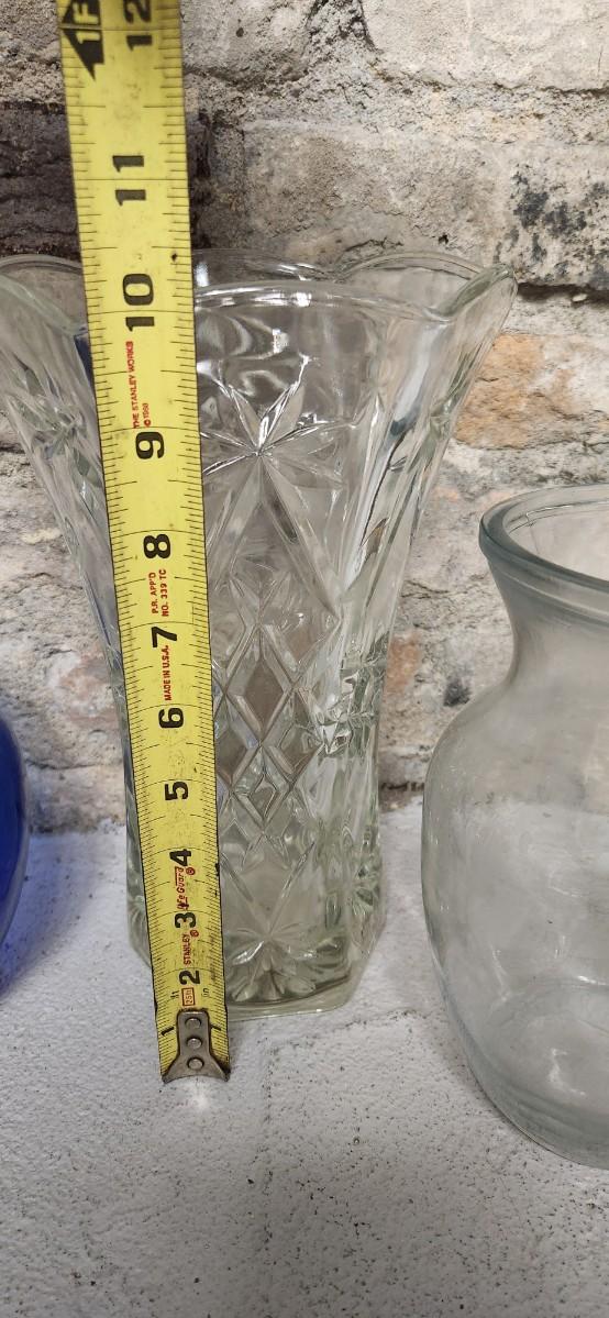 Sale Photo Thumbnail #354: Interesting lot of misc stuff. Waste basket and tissue holder are quite nice