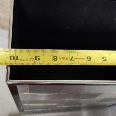 Misc decor - tissue holder and waster basket