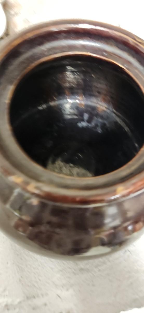 Sale Photo Thumbnail #361: A couple little mirrors, a quart bottle, 2 handleless tea cups and more