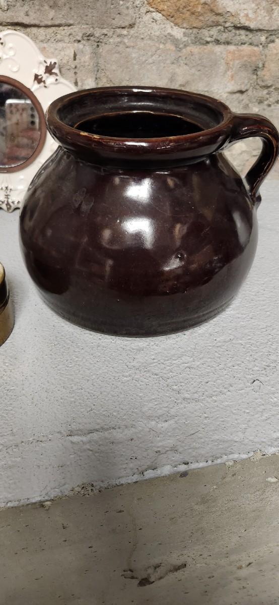 Sale Photo Thumbnail #359: A couple little mirrors, a quart bottle, 2 handleless tea cups and more