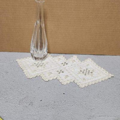 Hardanger piece and crystal budvase