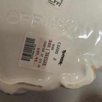 Cats!! Cookie jar and teapot