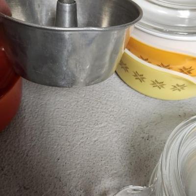 Pyrex, corelle and awesome vintage sauce pan