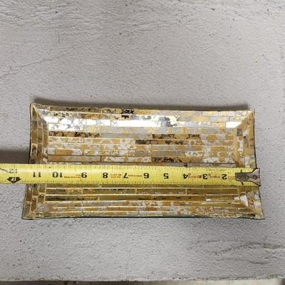 Glass plate and trinkets