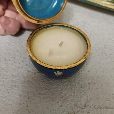 Glass plate and trinkets