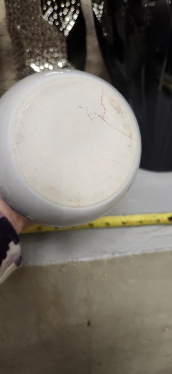 Sale Photo Thumbnail #436: Sweet little lamp, huge black glass vase, white jug and silver ceramic vase