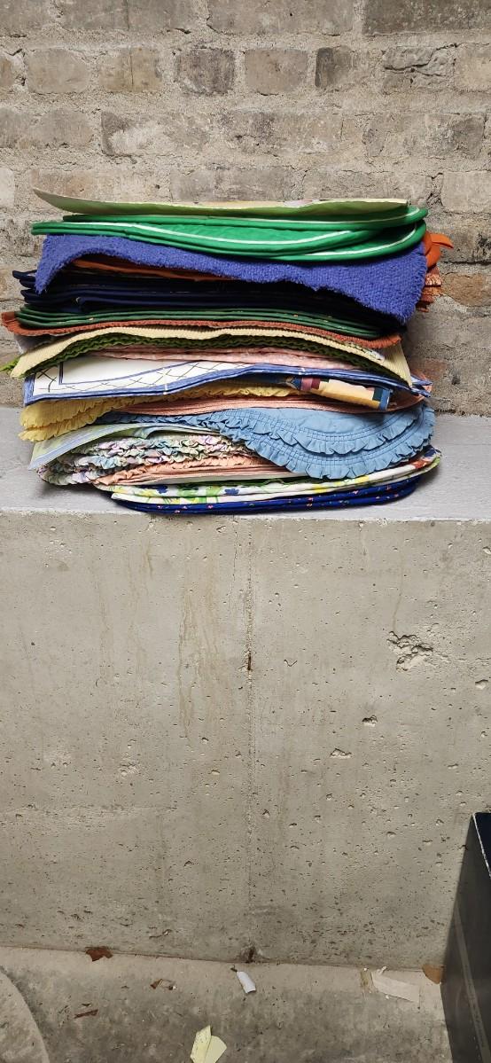 Sale Photo Thumbnail #493: Some have matching napkins