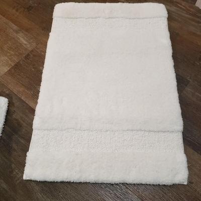 White and Brown/Black Towels and More (BGB-KD)