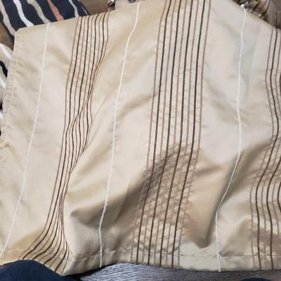 White and Brown/Black Towels and More (BGB-KD)