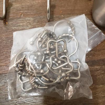 White and Brown/Black Towels and More (BGB-KD)