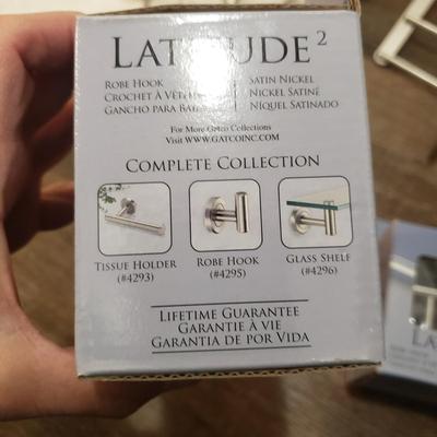 White and Brown/Black Towels and More (BGB-KD)