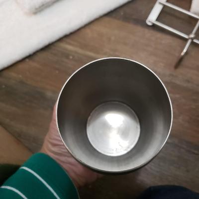 White and Brown/Black Towels and More (BGB-KD)