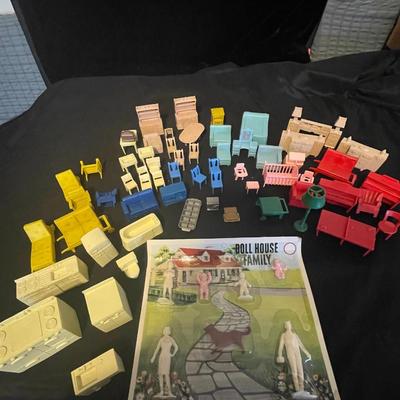 DOLLHOUSE FURNITURE AND DOLL HOUSE FAMILY IN SEALED PACKAGE BY MARX