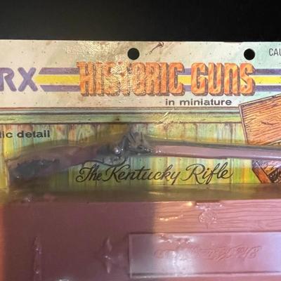 MARX HISTORIC GUNS ON SEA BOARD