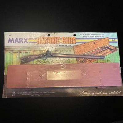 MARX HISTORIC GUNS ON SEA BOARD